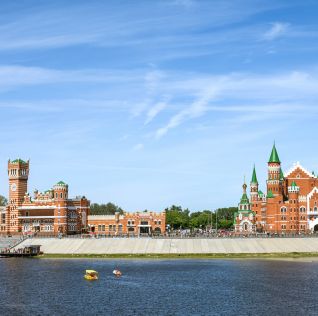 Патриаршая площадь в Йошкар-Оле